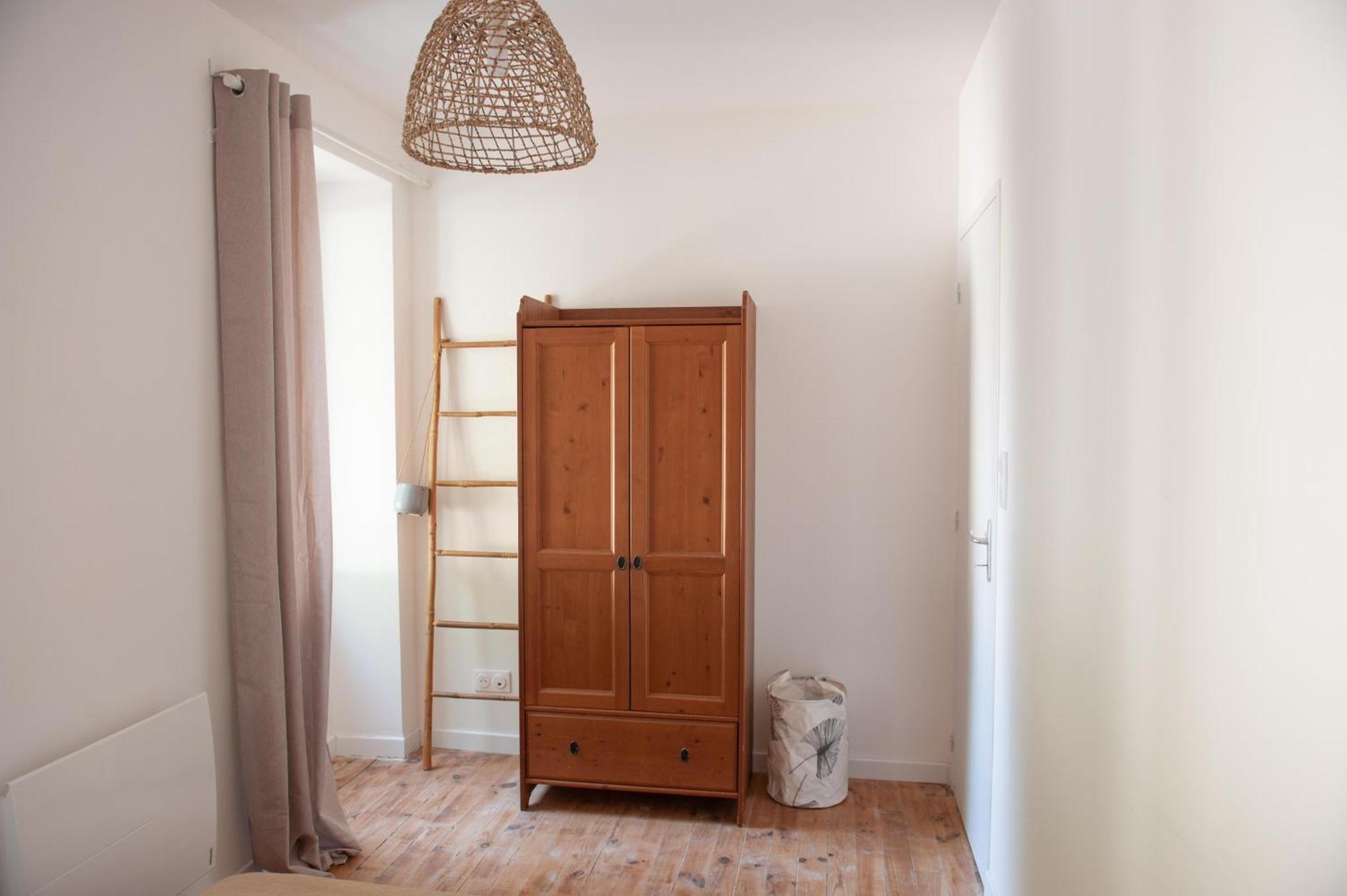 Immeuble De 3 Appartements Avec Cour Interieure Breszt Kültér fotó