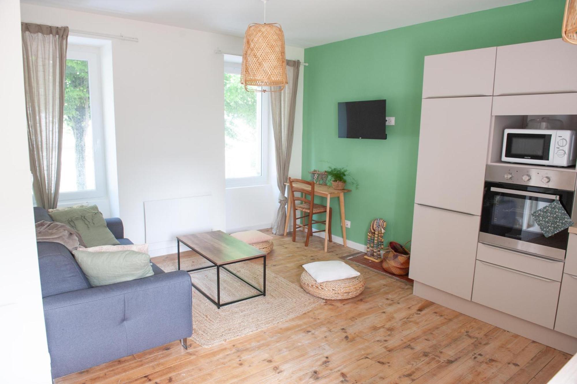 Immeuble De 3 Appartements Avec Cour Interieure Breszt Szoba fotó