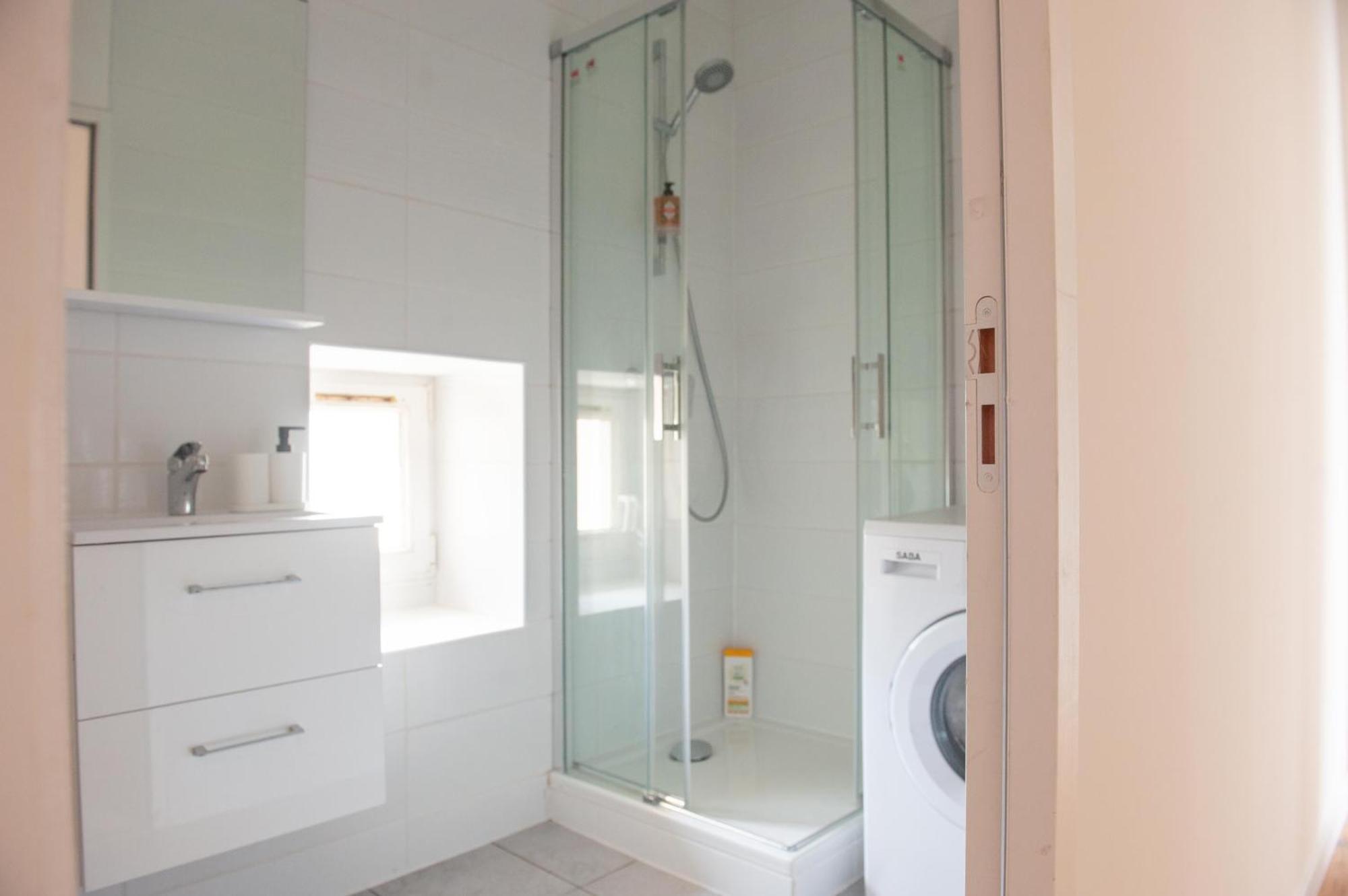 Immeuble De 3 Appartements Avec Cour Interieure Breszt Kültér fotó