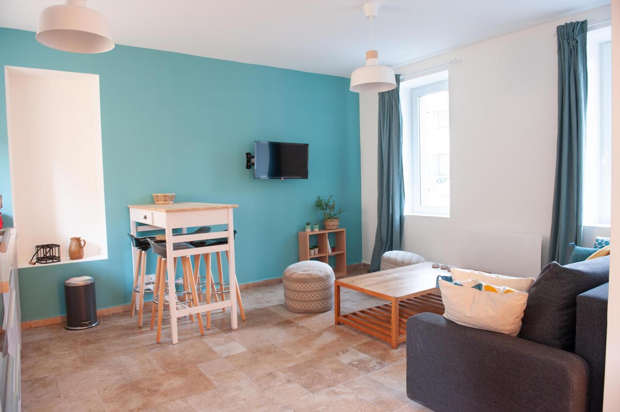 Immeuble De 3 Appartements Avec Cour Interieure Breszt Szoba fotó